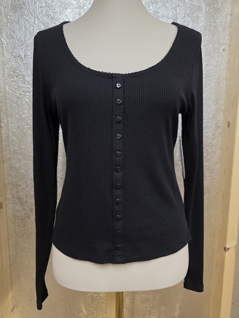 Juniors Black Ribbed Scoop Neck Button-Front Long Sleeve Top Size L